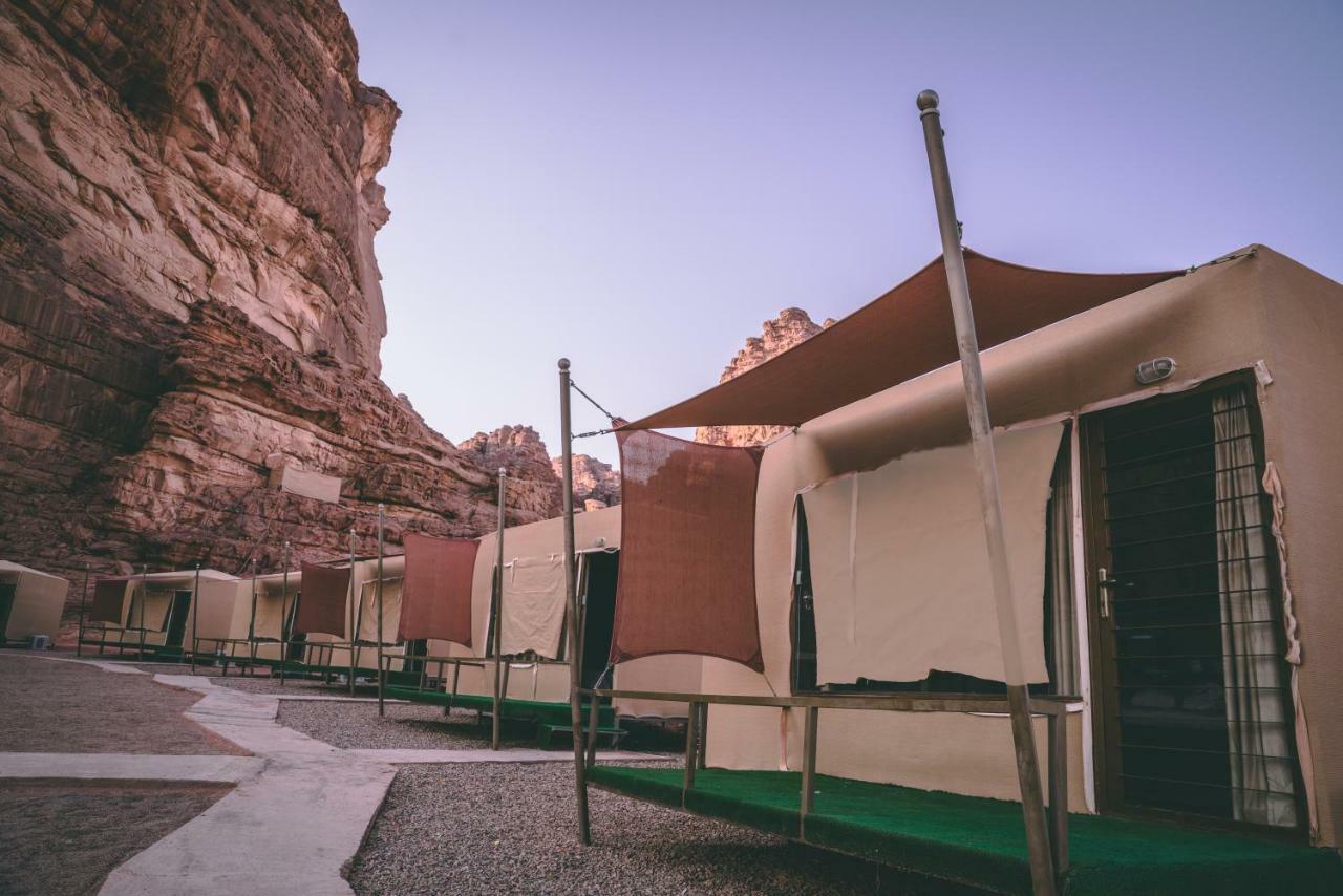 Zeina Desert Lodge Wadi Rum Buitenkant foto