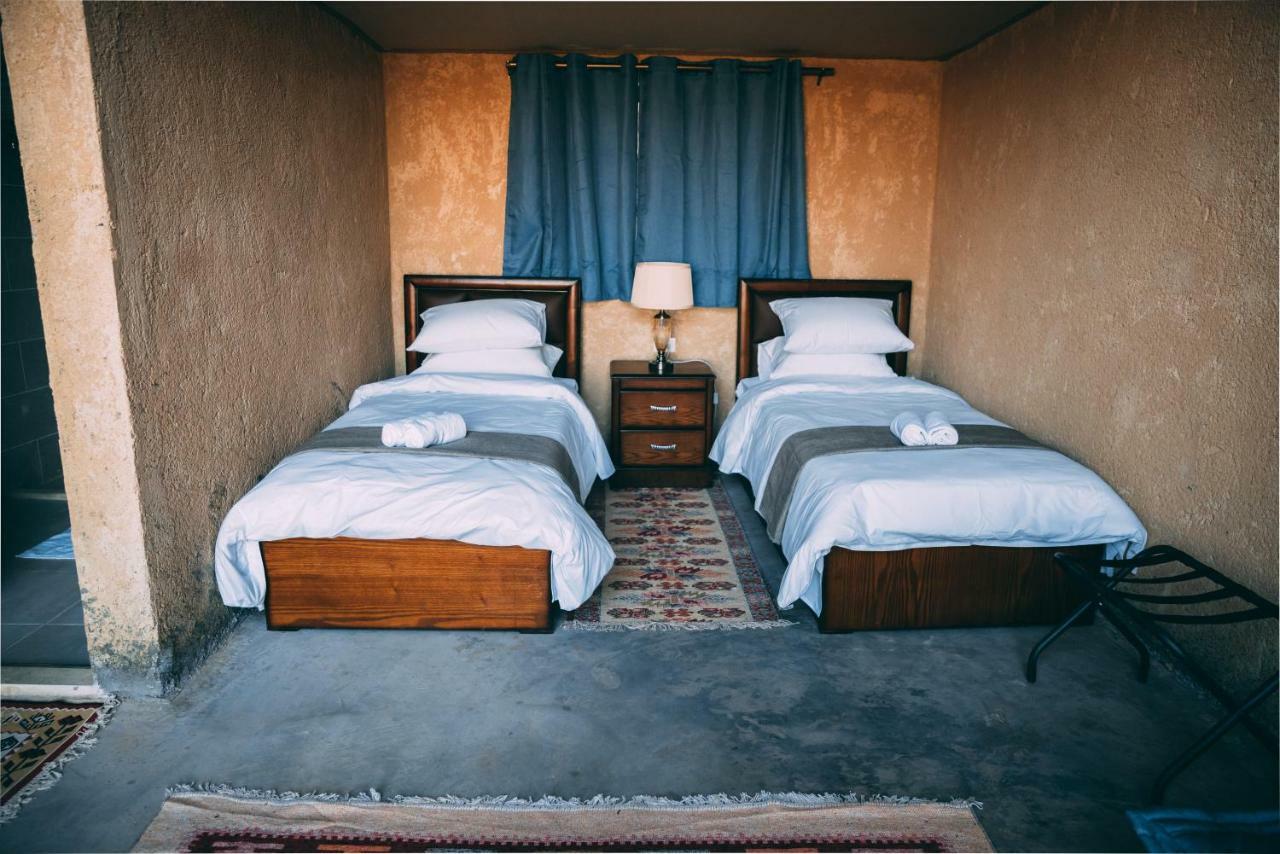 Zeina Desert Lodge Wadi Rum Buitenkant foto