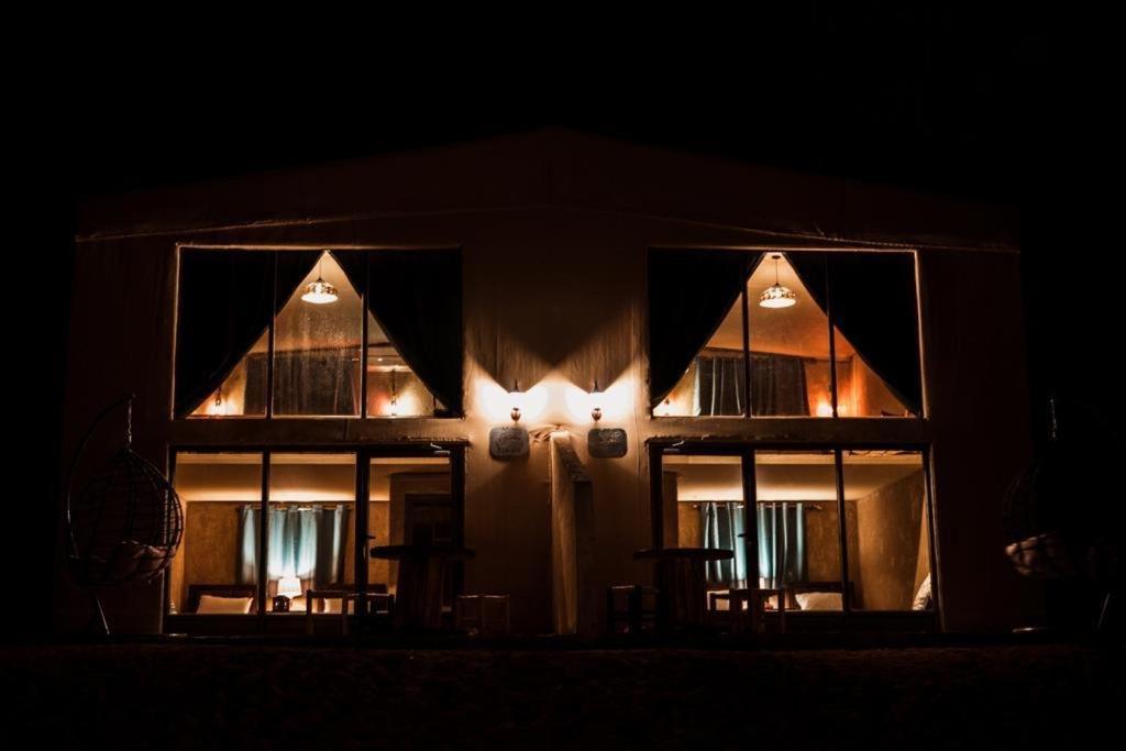 Zeina Desert Lodge Wadi Rum Buitenkant foto